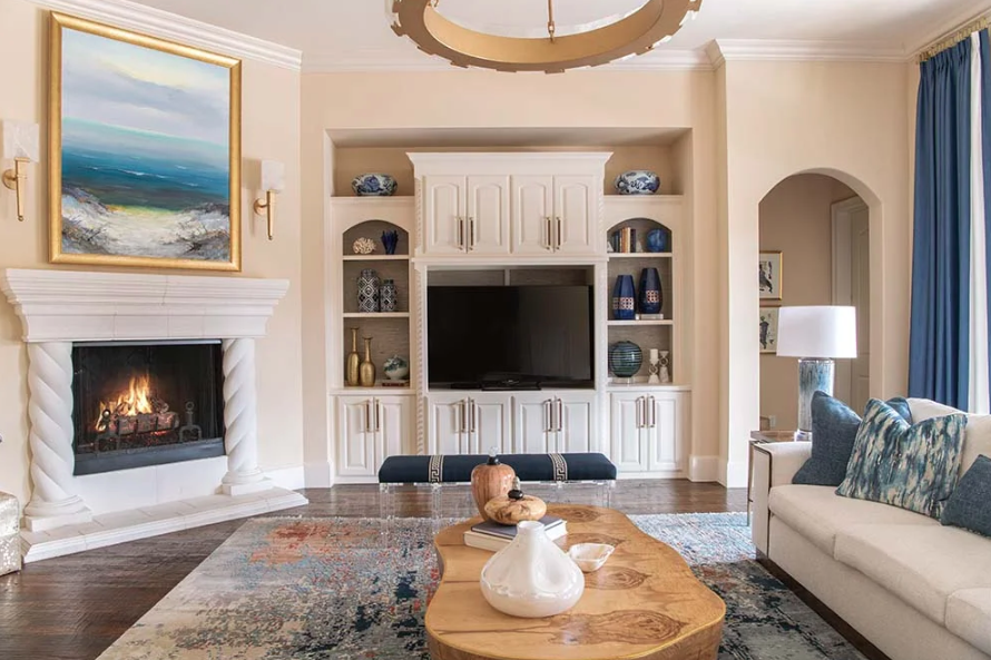 Which Luxury Interior Design Trends Work Best for Large Living Rooms?